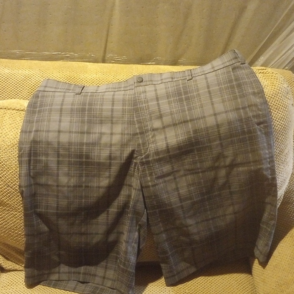 Nike Golf Tour Performance DRI-FIT Plaid Shorts